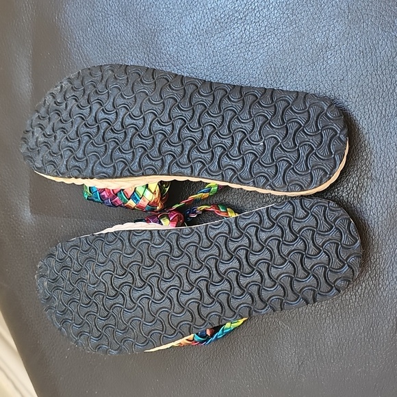 New - Picture 4 of 4